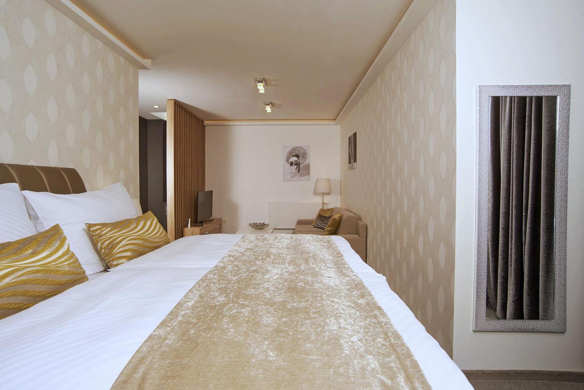 Privilege - Empire Hotels Group Košice Extérieur photo