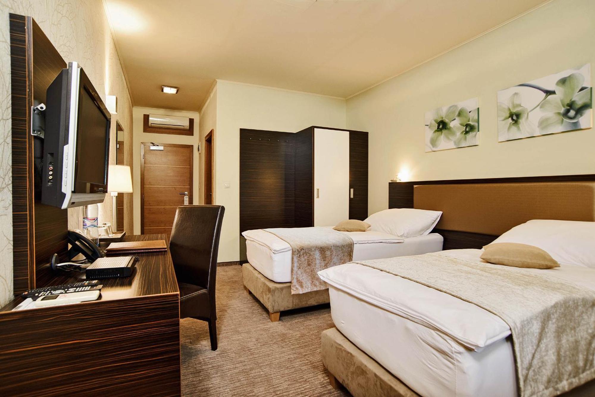 Privilege - Empire Hotels Group Košice Extérieur photo