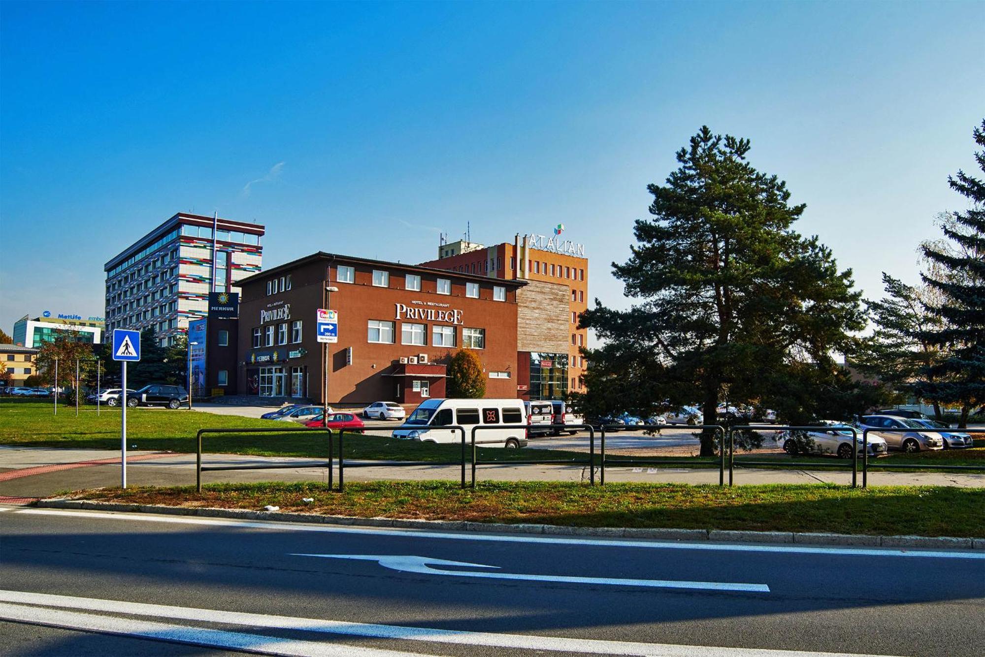 Privilege - Empire Hotels Group Košice Extérieur photo