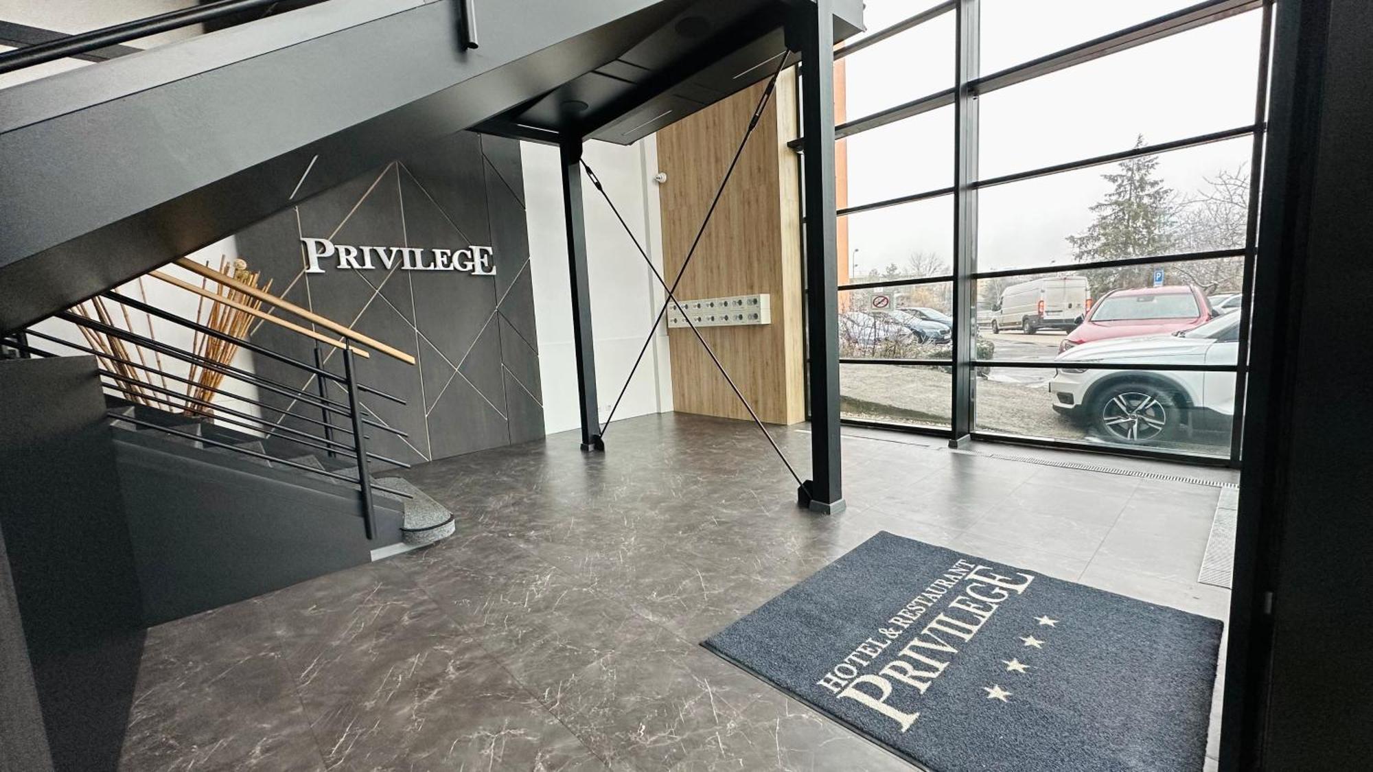 Privilege - Empire Hotels Group Košice Extérieur photo