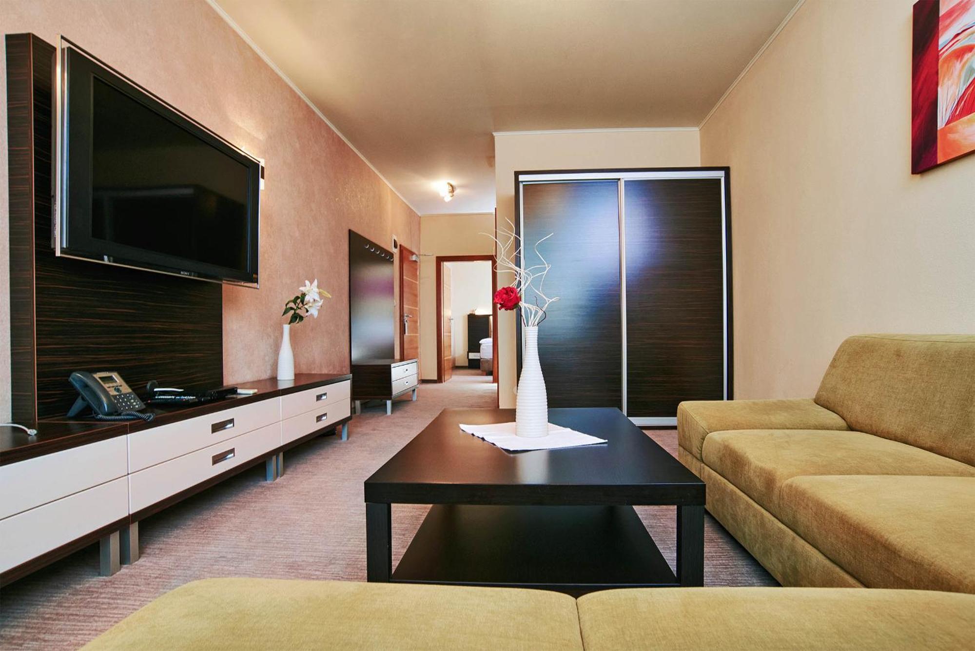 Privilege - Empire Hotels Group Košice Extérieur photo