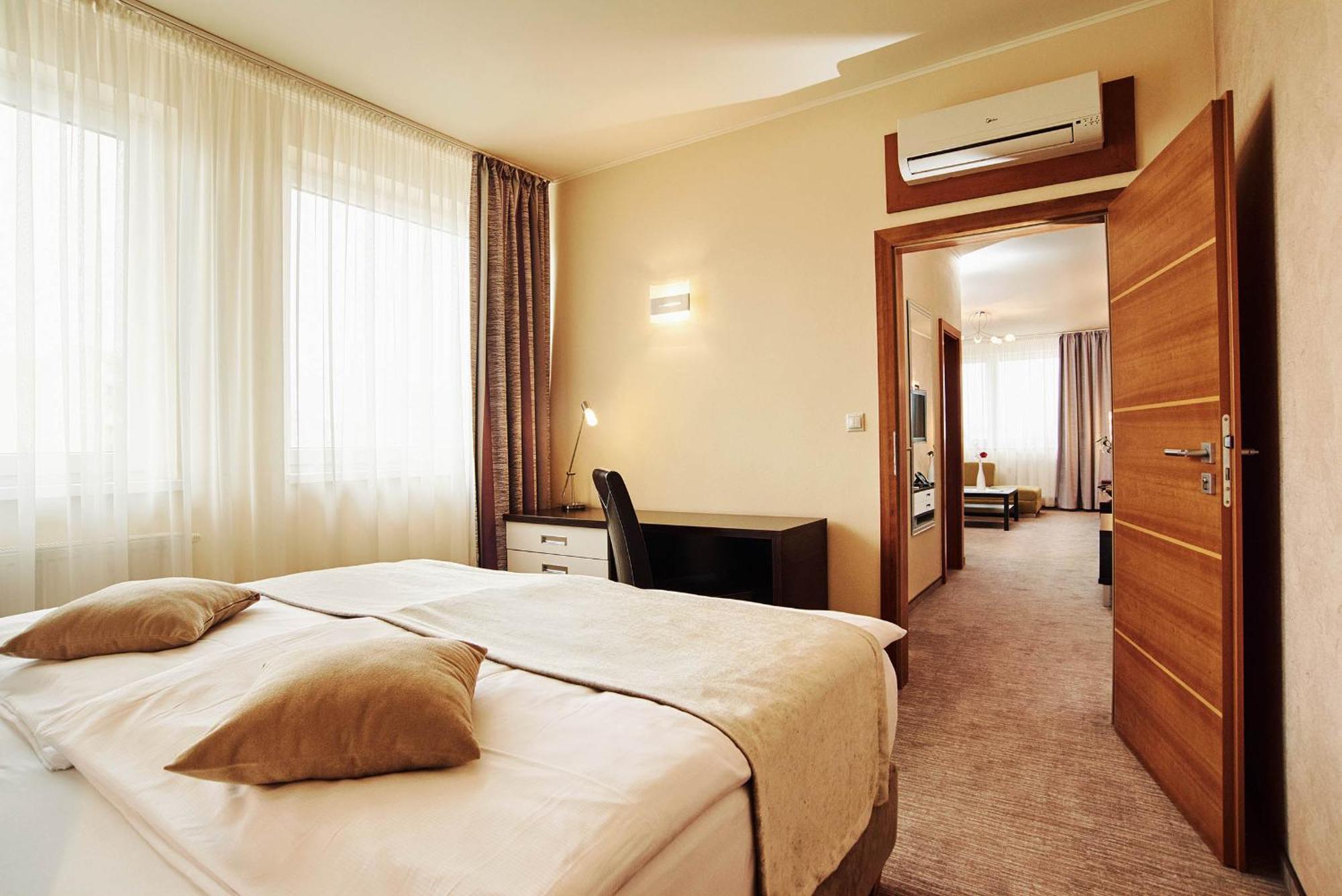 Privilege - Empire Hotels Group Košice Extérieur photo
