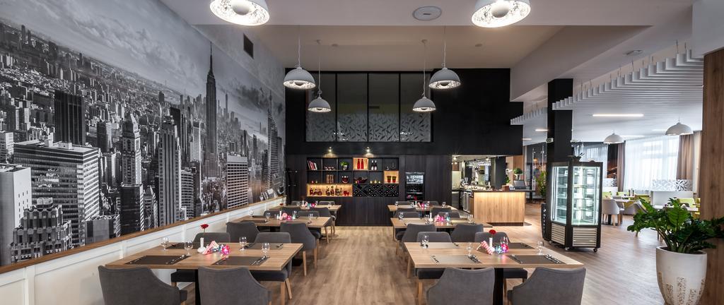Privilege - Empire Hotels Group Košice Extérieur photo
