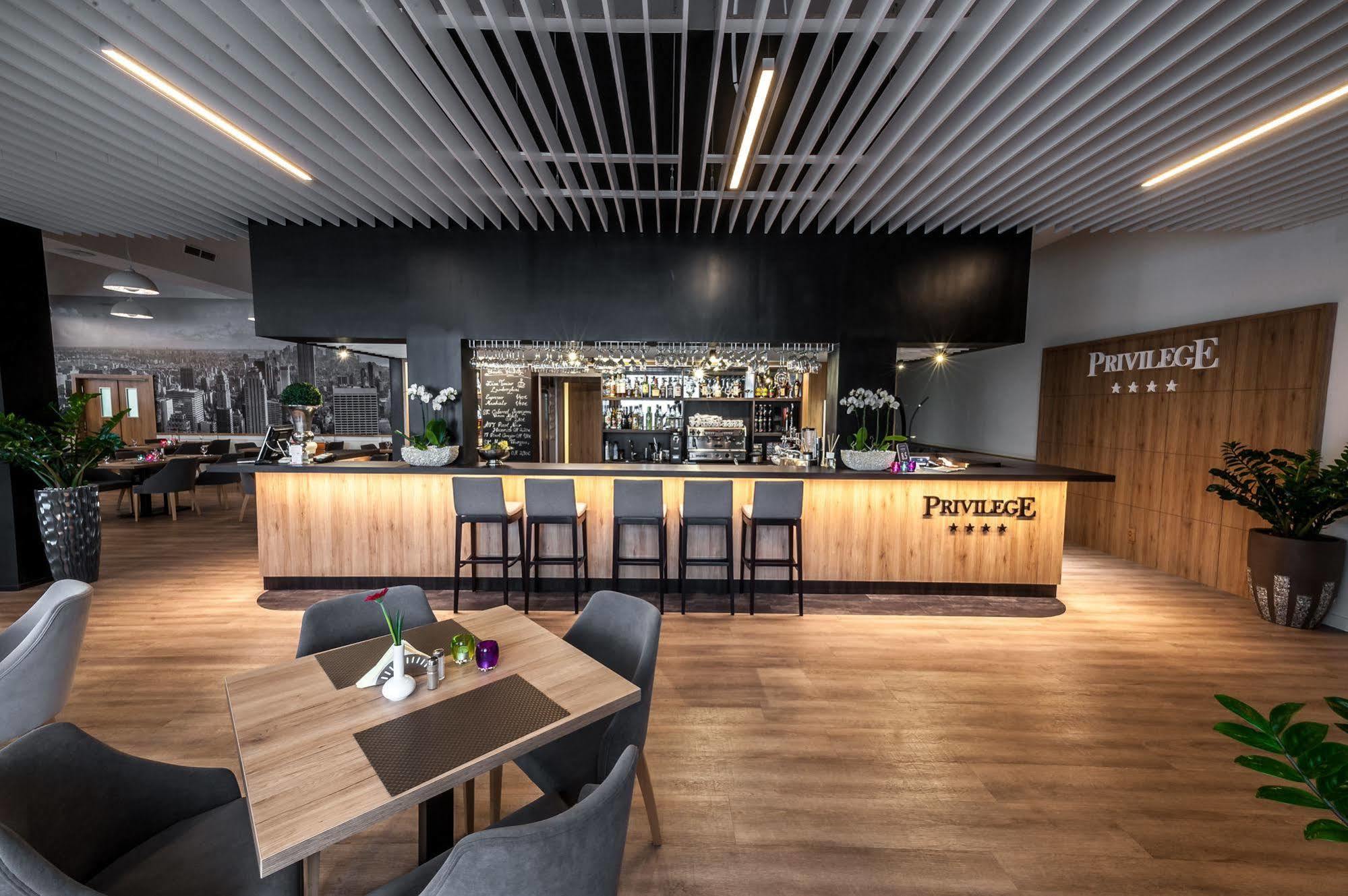 Privilege - Empire Hotels Group Košice Extérieur photo